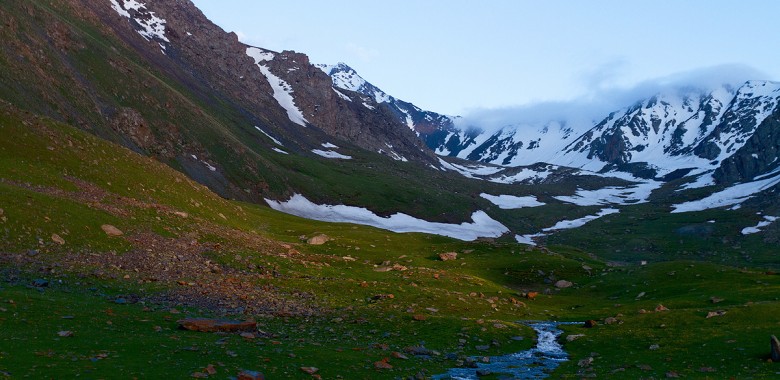 Too Ashu pass in Kyrgyzstan | Travel Land