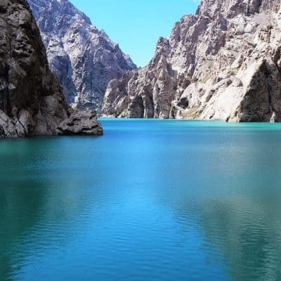 Unique alpine lake Kel Suu | Travel Land