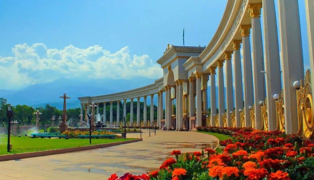 Tag 9. Duschanbe – Almaty (Flug) (Kasachstan)