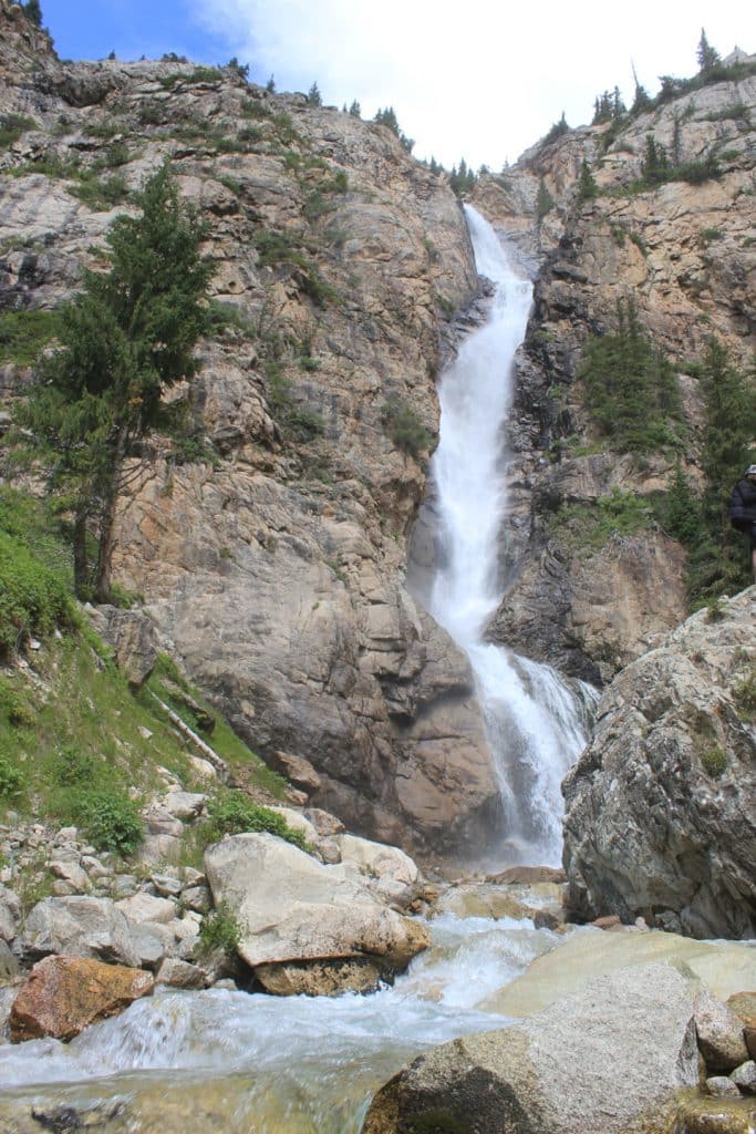 Day 4. Karakol – Jety Oguz – Barskoon – Tosor village