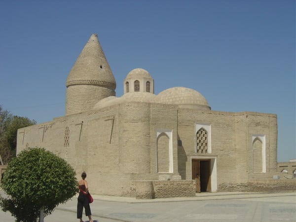Giorno 4. Khiva – Bukhara (450 km ~7-8h in auto)